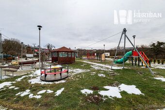 Realitní makléri Peter Heriban a Klaudia Heribanová Vám ponú
