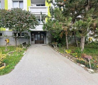 Na predaj 4 izbový dvojgeneračný byt s balkónom na Školskej 