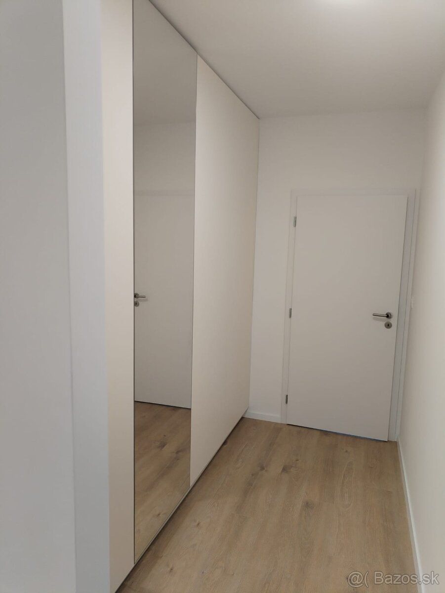 EXKLUZÍVNE ponúkame na prenájom modernú novostavbu 4-izbovéh