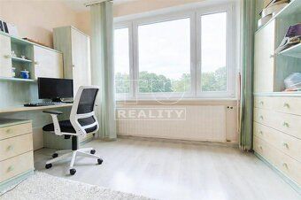 Tureality PRIPRAVUJE na predaj priestranný, slnečný, 3 izbov