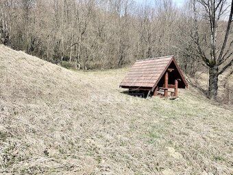 TUreality ponúka na predaj krásny a slnečný rekreačný pozemo