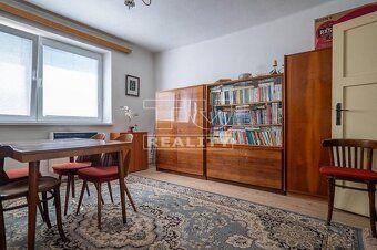 ZNÍŽENIE!!! Predtým ako si pozriete foto-galériu skopírujte 
