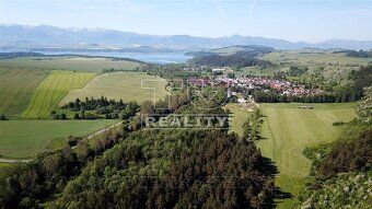 PONÚKAME STAVEBNÉ POZEMKY PRE RODINNÉ (rekreačné) DOMY V NÁD