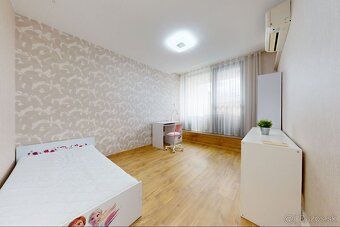Realitná kancelária BOND Reality ponúka na prenájom nadštand