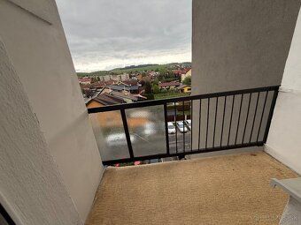 Ponúkam do prenájmu 2izbový byt na sídlisku Západ 2.Byt na n