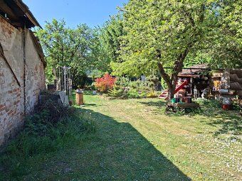 Na predaj zahrada o vymere 619m2, nachadzajuca sa v obci Tre