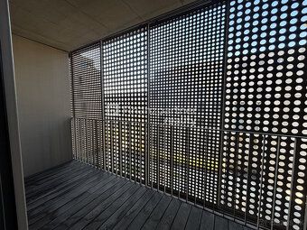 F015-212-NIONa
V zastúpení klienta vám ponúkame na prenájom 