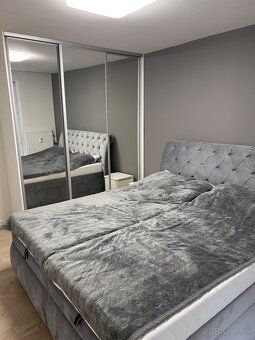 Ponúkame na prenájom priestranný 3-izbový byt s balkónom, kt