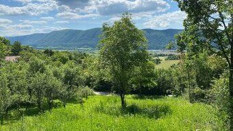 Ponúkam na prenájom pozemok na prenosnú chatu, rekreáciu, pr