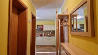 Na predaj: Priestranný 3-izbový apartmán v Novej Lesnej – id