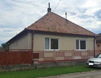 Exkluzívne iba u nás! Predáme 4 izbový, rodinný dom, v obci 