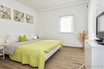 DADOT ponúka na predaj luxusný a moderný dom s bazénom a pan
