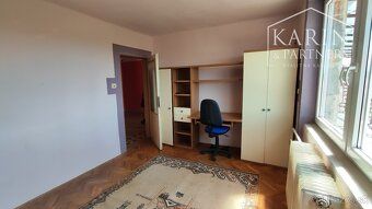 NA PREDAJ: Priestranný trojpodlažný 7 izb. rodinný dom - 6 k