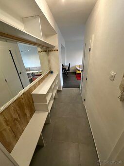 Ponúkame na prenájom moderný 2-izbový byt (55 m²) po komplet