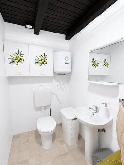 Ponúkame na predaj kompletne zrekonštruovaný apartmán v poko