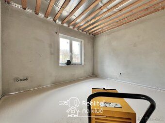 Reality na kľúč Vám ponúka na predaj novostavbu holodom 3-iz