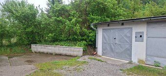 ​Predám garáž s rozlohou 25 m² vo vyhľadávanej lokalite. ​El