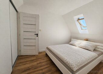 🏡 Ponúkam na prenájom veľmi pekný 3-izbový byt, ktorý sa nac