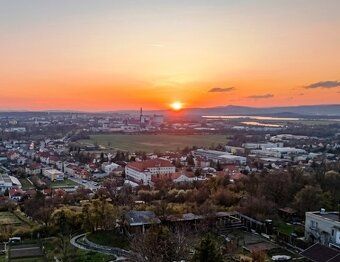 NA PREDAJ 4-izbový RD s panoramatickým výhľadom v mestskej č