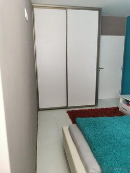 Ponúkam na predaj (alebo výmenu za rodinný dom) priestranný 
