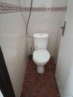 Typ: Kancelárie Ulica: Pražská Mestská časť: Chrenová Obec: 