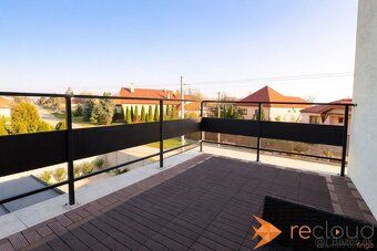 Ponúkame na predaj moderne zrekonštruovaný rodinný dom s úži