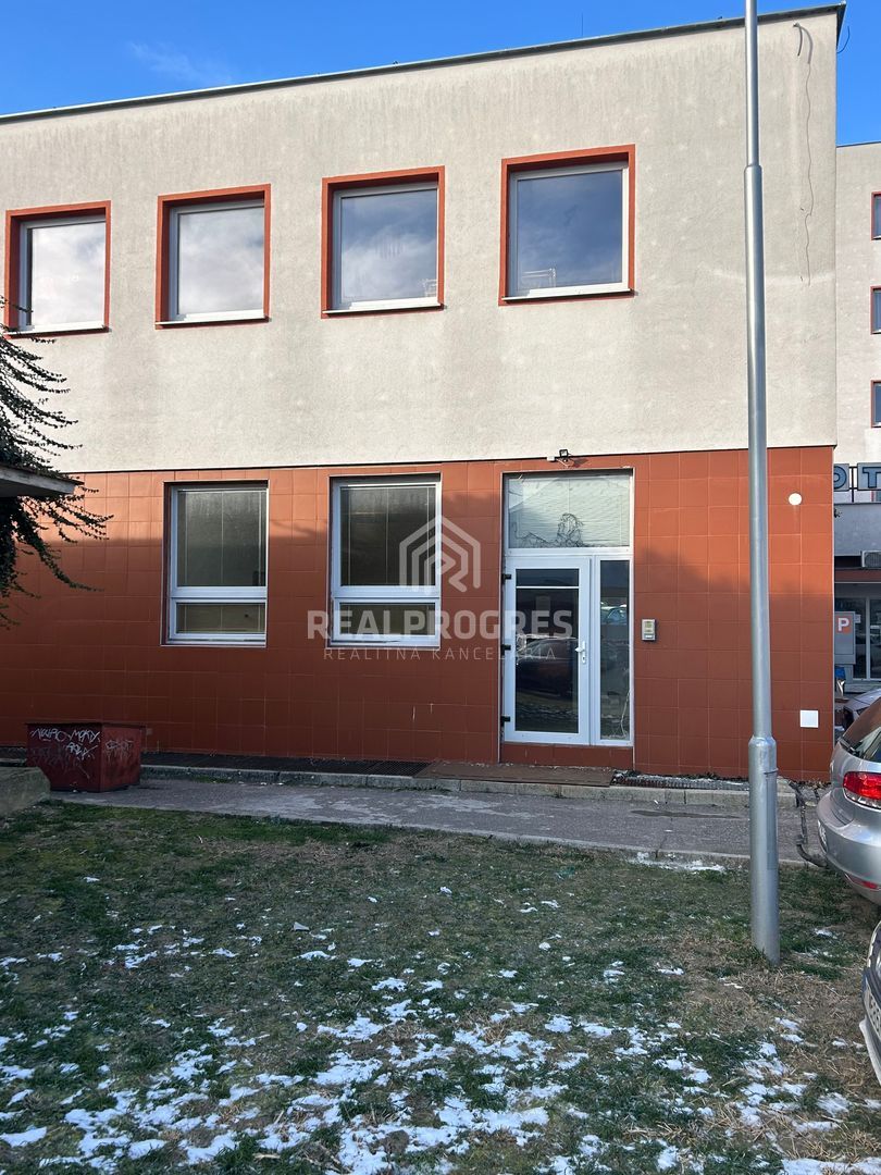 Ponúkame Vám na prenájom obchodno-kancelárske priestory . Pr