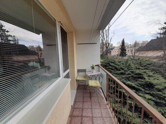 V ponuke na predaj veľmi pekný 3 izbový byt 66m2 + balkón po