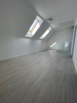 Exkluzívne Vám ponúkame na predaj 4. izbovú novostavbu v Záh