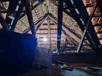 F058-12-PAMO
Ponúkame na prrdaj rodinný dom v obci Dojč situ