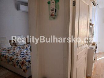 Stylový apartmán 2+kk s terasou na Slunečném pobřeží – pouhý