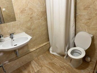 Ponúkame na prenájom dva priestory o výmere 40 m² každý, vho