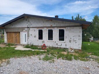 Na predaj je hruba stavba bungalov v Markušovciach, predava 