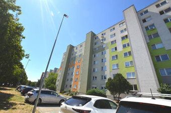 Predám 3 izbovy byt s rozlohou 73m v Bratislave v Podunajsky