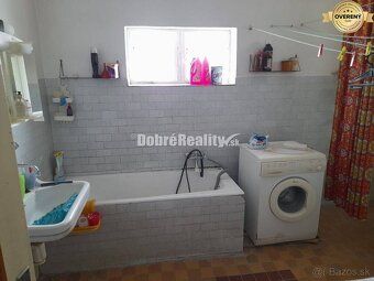 Ponúkame Vám na predaj 4 izbový rodinný dom vo Dvoroch nad Ž