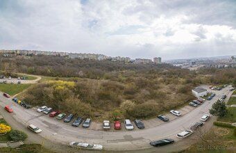 👉 Exkluzívne vám ponúkame na predaj príjemný 2 izbový byt s 