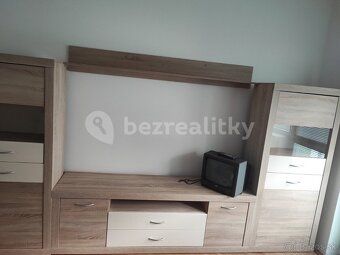 Ponúkame novozrekonštruovaný, krásny, teplý a slnečný 2-izbo