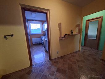 Ponúkame na predaj priestranný 3-izbový byt nachádzajúci sa 