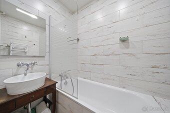 Realitná kancelária XCLUSIVE Real Estate Vám ponúka na preda