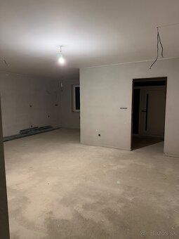 Na predaj 4 izbovy rodinny dom v obci Bodza 94616 (okres Kom
