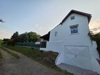 Hľadáte domček na bývanie avšak klasicky rodinný dom je drah