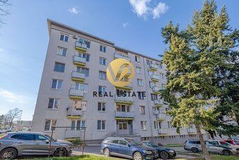 Katarína Vereš +421 903 779 577 e-mail:
V2 real estate ponúk