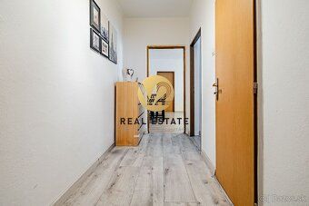 Katarína Vereš +421 903 779 577 e-mail:
V2 real estate ponúk