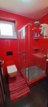 Moderný 4 izbový bungalov s dvojgarážovu na predaj Ponúkame 