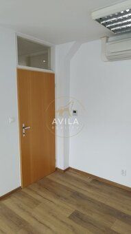 Sme AVILA. Už roky spájame ľudí s ich novým domovom. Kontakt