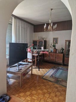 Typ: Rodinný dom Obec: Dedina Mládeže
Rodinný dom s potenciá