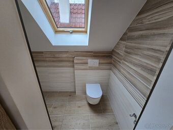 Typ: 2-izbový byt Ulica: Baničova Obec: Bratislava-Vajnory
R