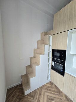 Typ: 1-izbový byt Ulica: Juraja Kréna Obec: Nové Mesto nad V