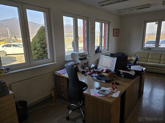 🔹 Administratívna budova – 418 m² Na prenájom 2-poschodová a