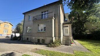 🔹 Administratívna budova – 418 m² Na prenájom 2-poschodová a